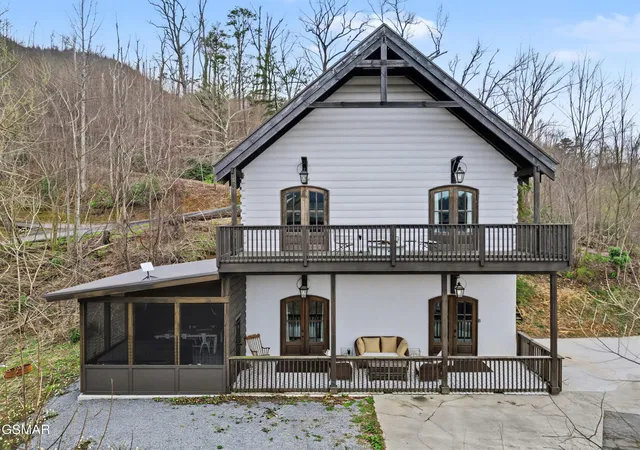 1st image of 225 Chimney Tops Way, Gatlinburg, TN 37738 | MLS# 3302142