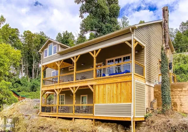 1st image of 260 Circle Dr, Gatlinburg, TN 37738 | MLS# 3278463