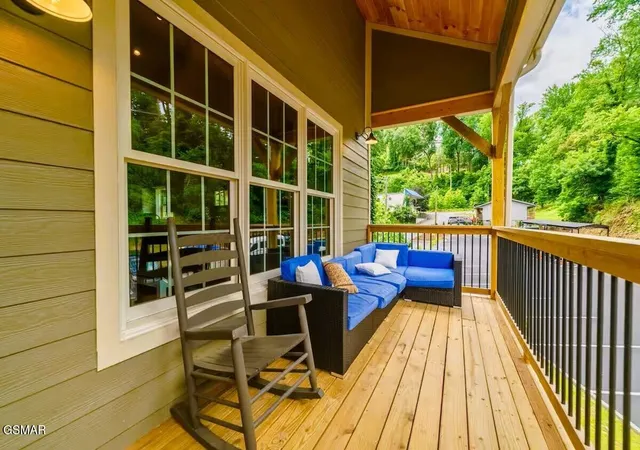 2nd image of 260 Circle Dr, Gatlinburg, TN 37738 | MLS# 3278463