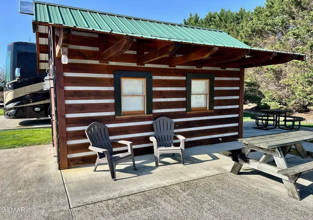 2nd image of 1919 Lizi Loop Way, Sevierville, TN 37862 | MLS# 3265808