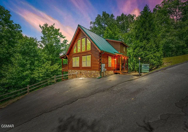 2nd image of 766 High Mountain Way, Gatlinburg, TN 37738 | MLS# 3304006