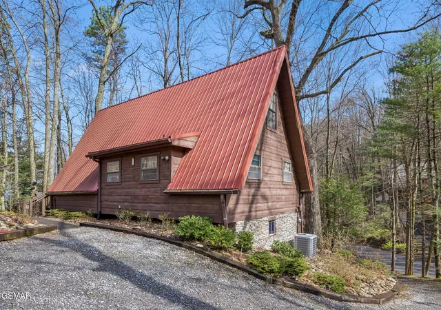 1st image of 1235 N Baden Dr, Gatlinburg, TN 37738 | MLS# 3307547