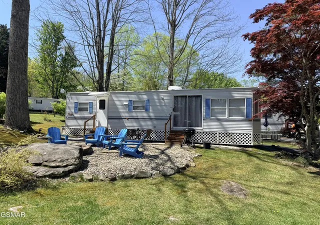 3rd image of 4229 E Parkway #137, Gatlinburg, TN 37738 | MLS# 3513054