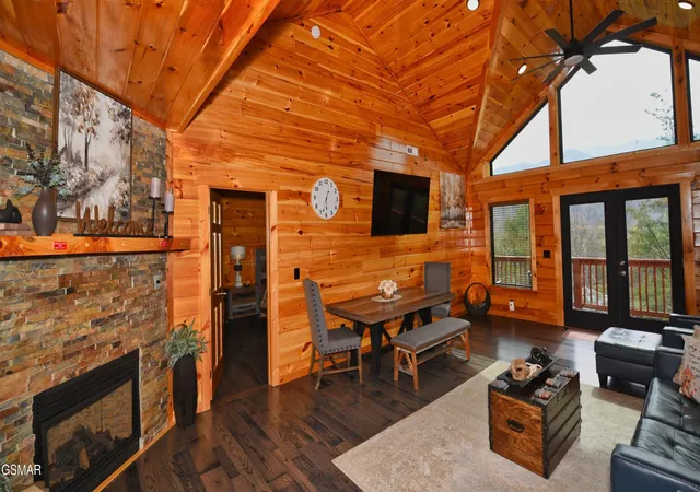 Homes for sale in Gatlinburg, TN | 1616 Misty Hollow Way, Gatlinburg, TN 37738 | MLS# 3263515