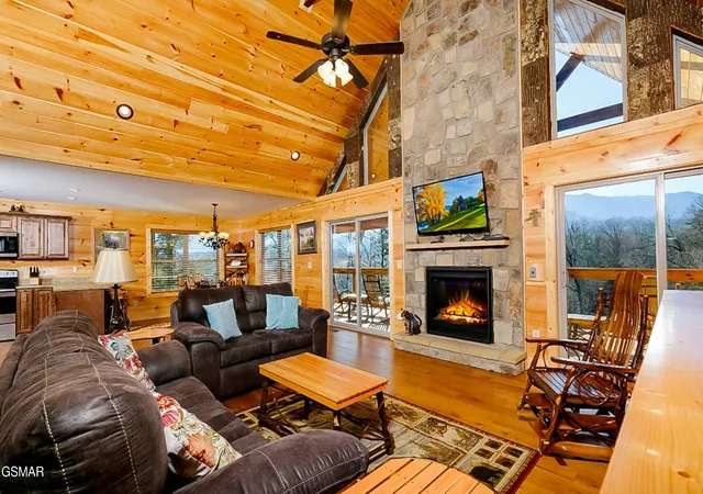 3rd image of 408 Potters Ridge Road, Gatlinburg, TN 37738 | MLS# 3510512