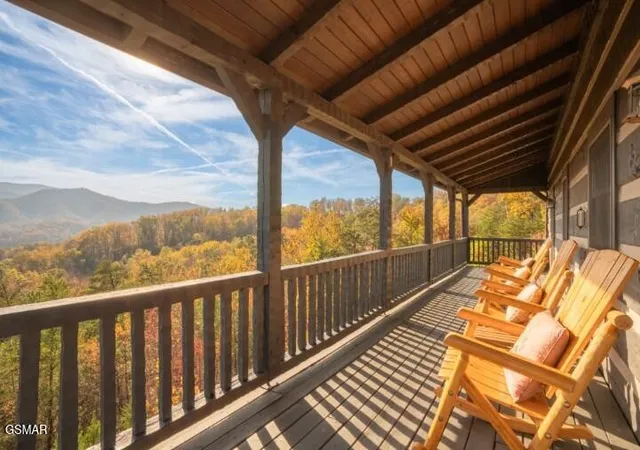 Photo 3 of Single family home for sale at 1114 Bear Paw Ridge Way, Sevierville, TN 37862 | MLS# 3286042 | Listing updated on 2026-10-10