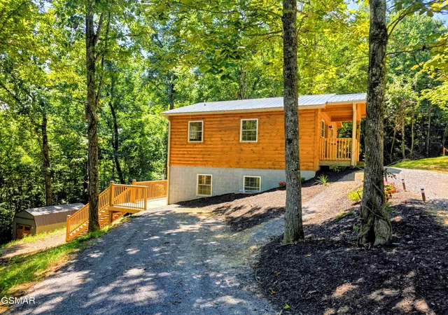 Homes for sale in Dandridge, TN | 125 Deer Run Way, Dandridge, TN 37725 | MLS# 3263101