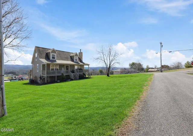 2nd image of 401 Klondike Circle, Kodak, TN 37764 | MLS# 3270226