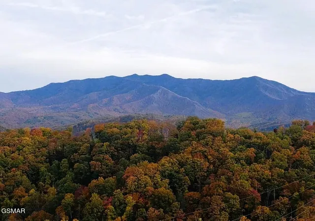 3rd image of 862 Sourwood Dr, Gatlinburg, TN 37738 | MLS# 3278465