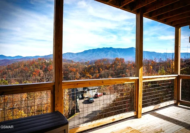 4th image of 862 Sourwood Dr, Gatlinburg, TN 37738 | MLS# 3278465