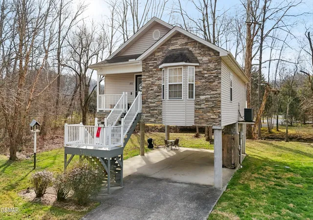 2nd image of 2032 Slippery Rock Circle, Sevierville, TN 37862 | MLS# 3298386