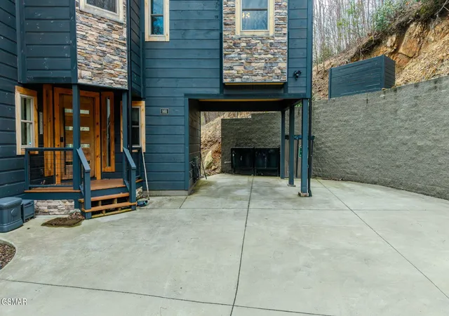 2nd image of 868 Cliff Branch Road, Gatlinburg, TN 37738 | MLS# 3278315