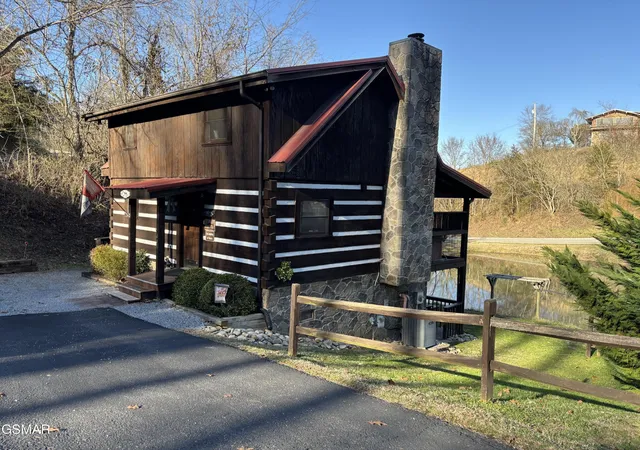 1st image of 448 Hideaway Ridge Circle, Sevierville, TN 37862 | MLS# 3263088