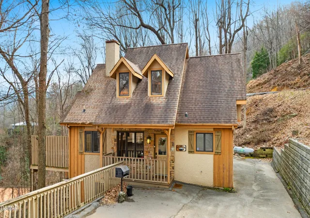 2nd image of 1443 Arbon Dr, Gatlinburg, TN 37738 | MLS# 3305348