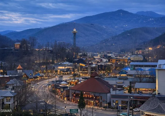 2nd image of 102 Baskins Creek Bypass #UNIT 304, Gatlinburg, TN 37738 | MLS# 3521097