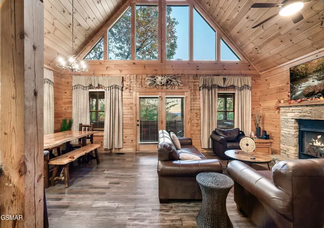 Photo 4 of Single family home for sale at 1617 Silver Poplar Ln, Sevierville, TN 37876 | MLS# 3299713 | Listing updated on 2026-09-26