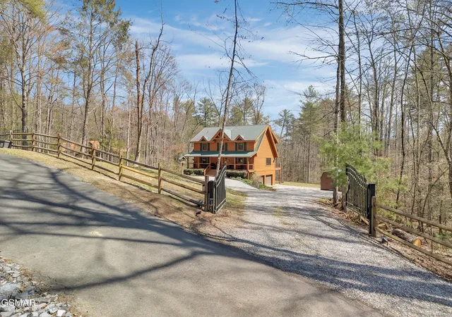 2nd image of 2164 Newt Huff Lane, Sevierville, TN 37862 | MLS# 3280837