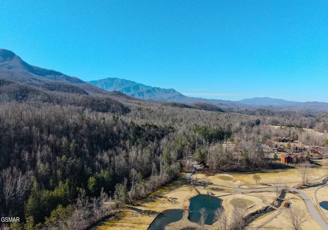 2nd image of 4164 Old Webb Creek Rd, Gatlinburg, TN 37738