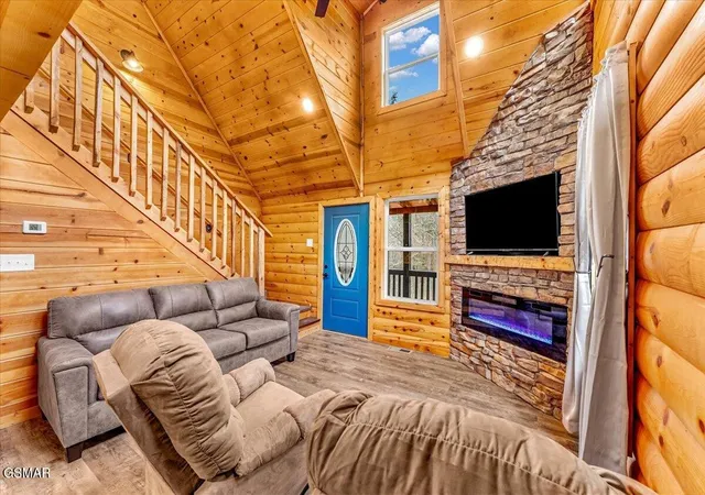 Photo 2 of Single family home for sale at 2321 Willow Ln, Sevierville, TN 37862 | MLS# 3270057 | Listing updated on 2026-09-20