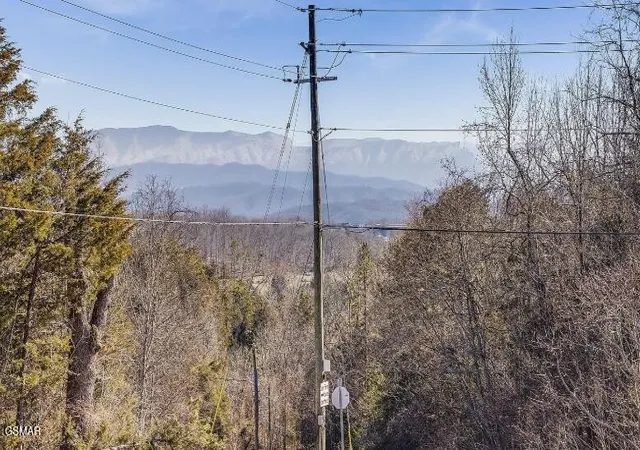 3rd image of 403 Happy Hollow Lane, Sevierville, TN 37876 | MLS# 3282573