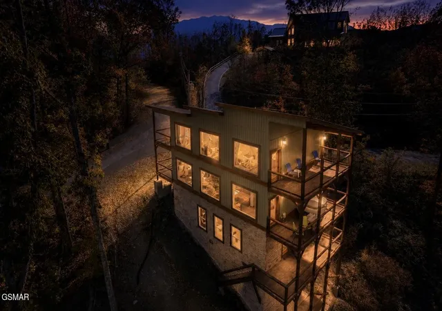 1st image of 764 Chestnut Dr, Gatlinburg, TN 37738 | MLS# 3280827