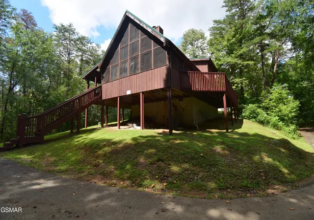 2nd image of 1502 Ridgecrest Dr, Sevierville, TN 37876 | MLS# 3524673
