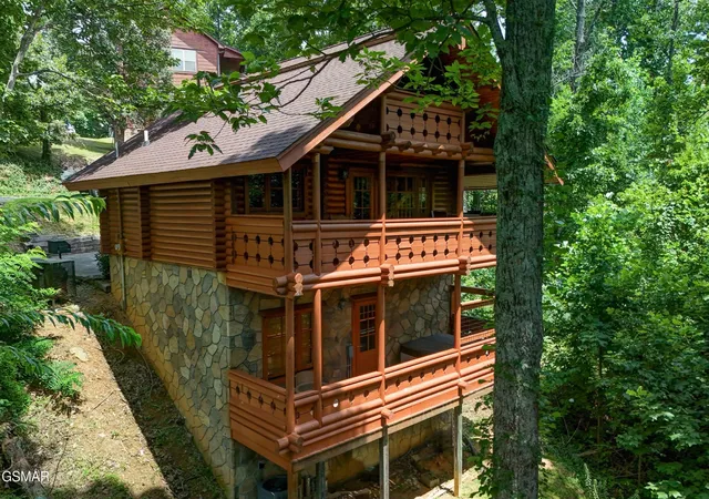2nd image of 917 Pine Cone Way, Gatlinburg, TN 37738 | MLS# 3305966