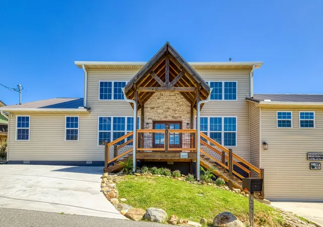 2nd image of 810 Oakley Way, Gatlinburg, TN 37738 | MLS# 3510491