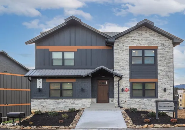 Photo 1 of Single family home for sale at 315 Rambling Crk Way #122R, Sevierville, TN 37862 | MLS# 3547267 | Listing updated on 2026-09-20
