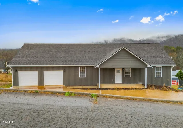 Homes for sale in Rogersville, TN | 241 Stewart Hills Dr, Rogersville, TN 37857 | MLS# 3265812