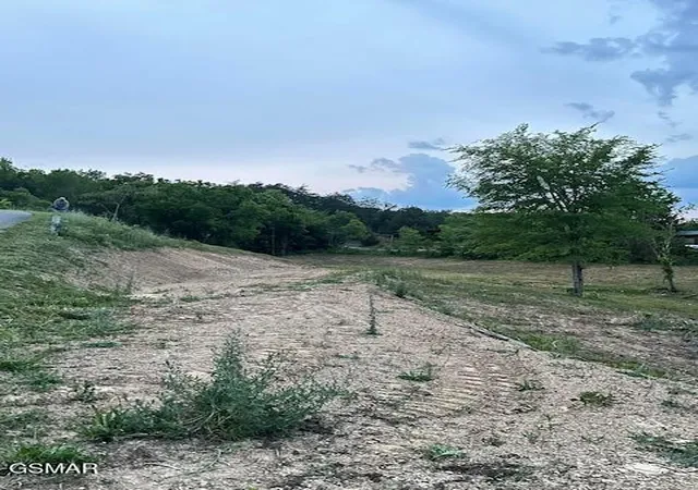 Photo 4 of Land for sale at 2644 East Flt Crk Blvd, Sevierville, TN 37876 | MLS# 3548404 | Listing updated on 2026-09-23