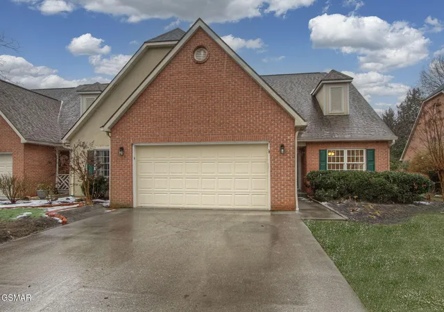 2nd image of 383 Paine Lake Dr, Sevierville, TN 37862 | MLS# 3265813
