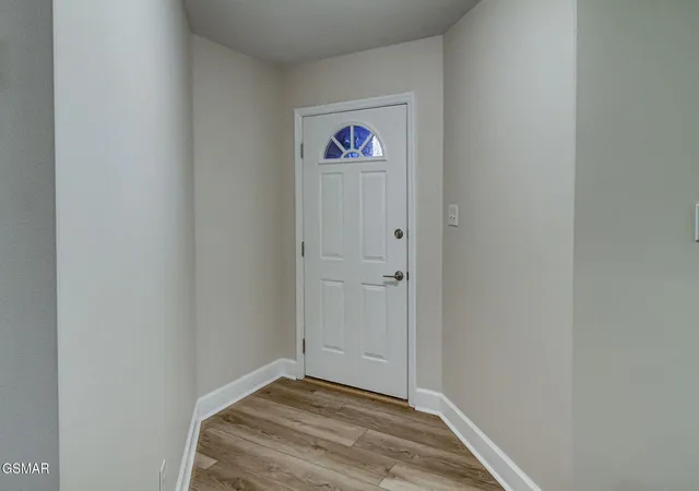 3rd image of 383 Paine Lake Dr, Sevierville, TN 37862 | MLS# 3265813