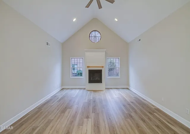 4th image of 383 Paine Lake Dr, Sevierville, TN 37862 | MLS# 3265813