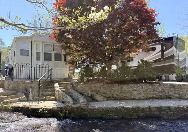 2nd image of 4229 E Parkway #174, Gatlinburg, TN 37738 | MLS# 3513051