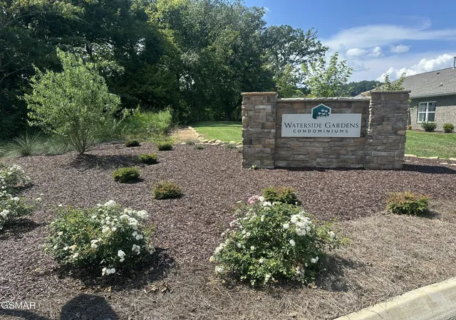 4th image of 635 Snowflower Cir, Pigeon Forge, TN 37863