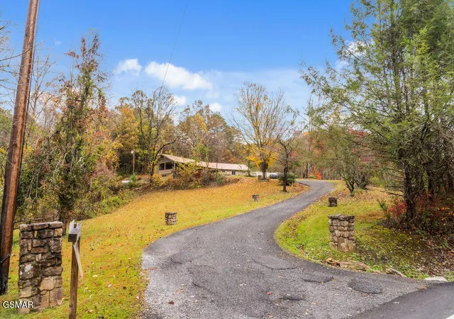 60th image of 560 Buckhorn Road, Gatlinburg, TN 37738 | MLS# 3307337