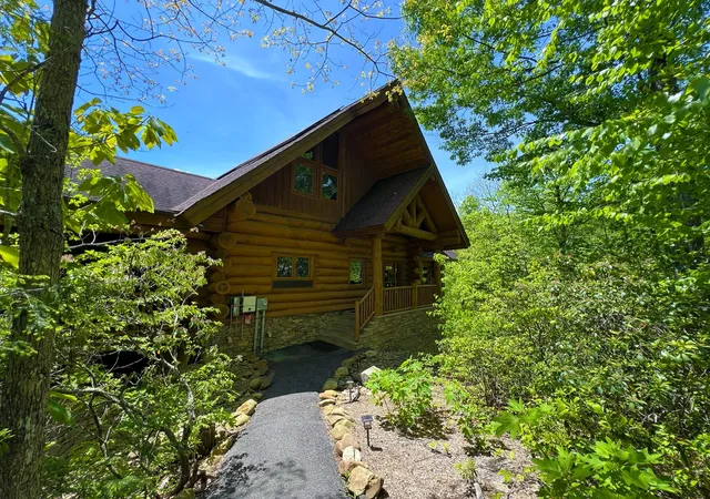 Homes for sale in Gatlinburg, TN | 618 Big Bear Ridge Road, Gatlinburg, TN 37738 | MLS# 3240150