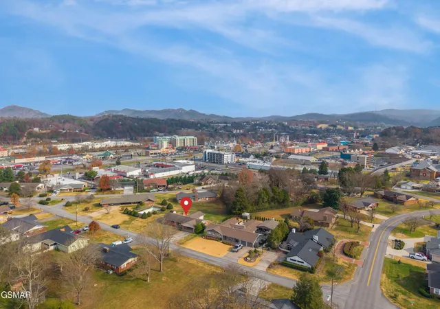 3rd image of 225 Bellwood Avenue, Pigeon Forge, TN 37863 | MLS# 3304105