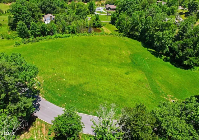 3rd image of 74 Max Ridge Lane, Sevierville, TN 37862 | MLS# 3298349