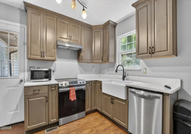 Photo 3 of Sale Pending at 644 Monte Wood Cir, Pigeon Forge, TN 37863 | MLS# 3548438 | Listing updated on 2026-09-22
