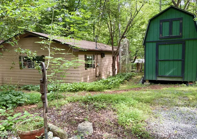 Homes for sale in Gatlinburg, TN | 4413 E Scenic Dr, Gatlinburg, TN 37738 | MLS# 3264187