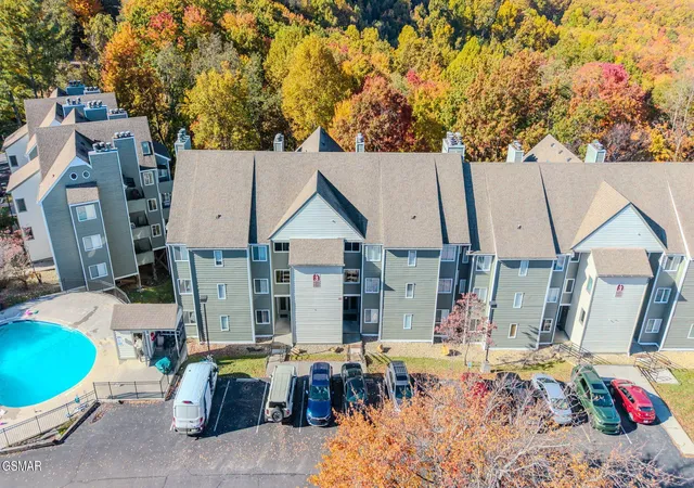 2nd image of 1260 Ski View Dr #APT 3301, Gatlinburg, TN 37738 | MLS# 3278335