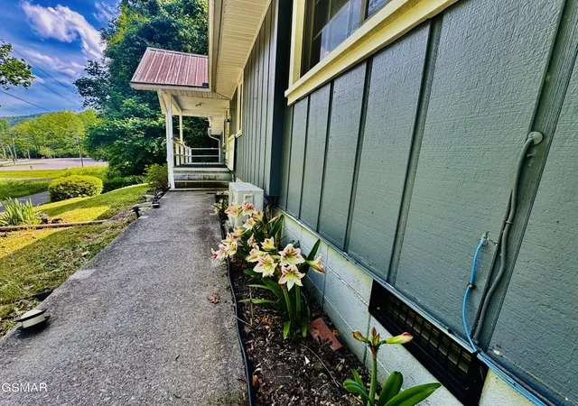 2nd image of 315 Elbow Lane, Gatlinburg, TN 37738 | MLS# 3298382