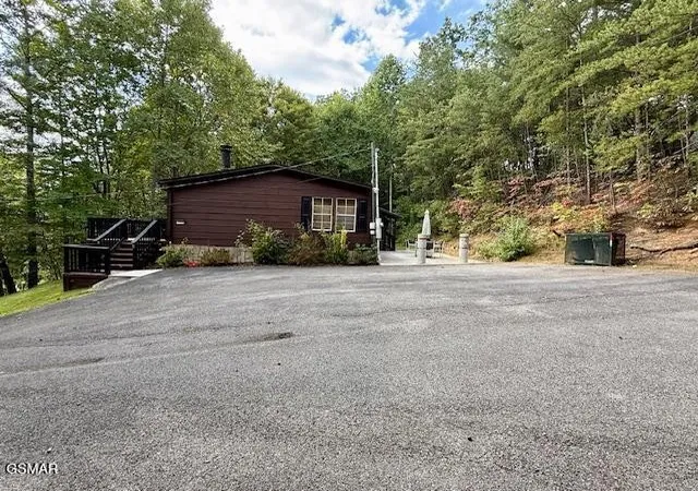 2nd image of 1329 Ski View Ln Lane, Sevierville, TN 37876 | MLS# 3314095