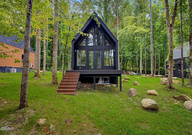 Photo 1 of Single family home for sale at 216 Braydens Way, Gatlinburg, TN 37738 | MLS# 3528626 | Listing updated on 2026-09-23