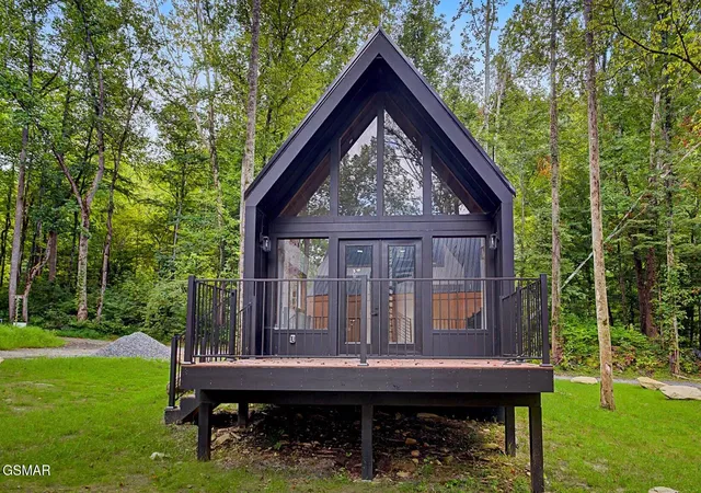 Photo 3 of Single family home for sale at 210 Braydens Way, Gatlinburg, TN 37738 | MLS# 3528633 | Listing updated on 2026-09-23