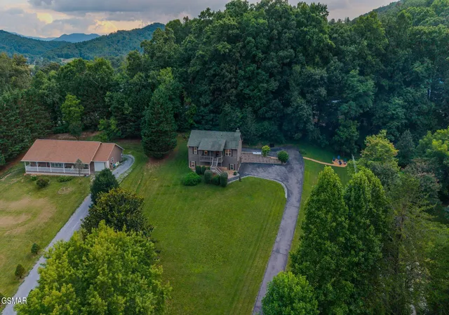 5th image of 3183 Wears Dr, Sevierville, TN 37862 | MLS# 3304510