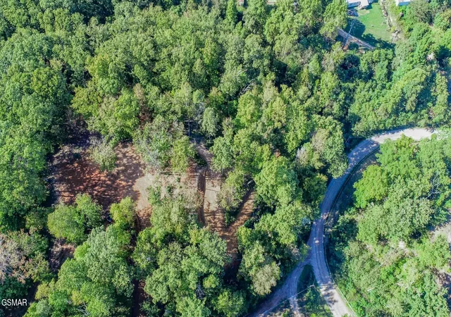 3rd image of 113 Huffman Way, Bybee, TN 37713 | MLS# 3321029
