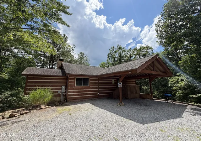 1st image of 317 Matterhorn Dr, Gatlinburg, TN 37738 | MLS# 3302127